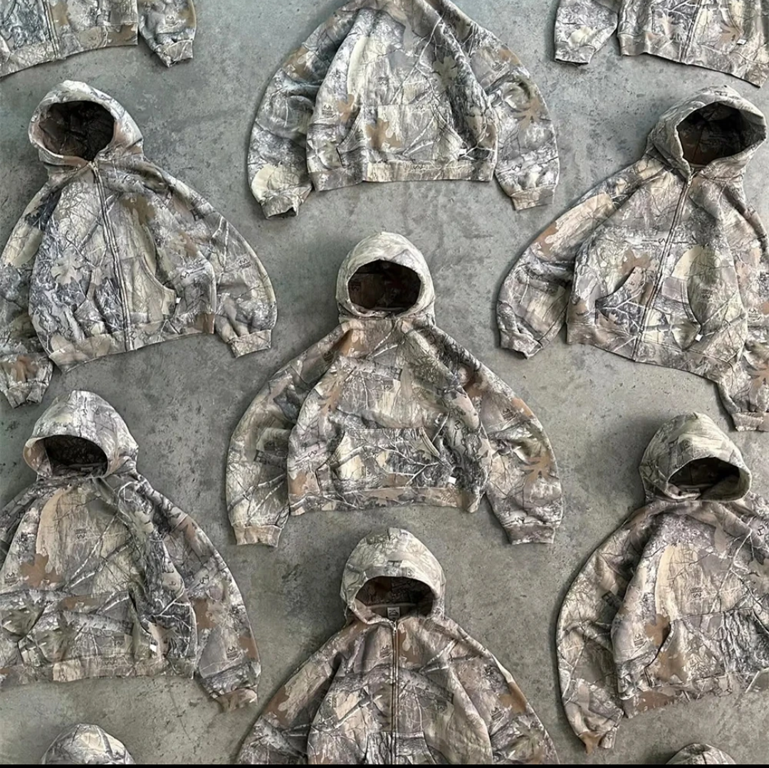 "cLASS-cAMO" - Hoodie